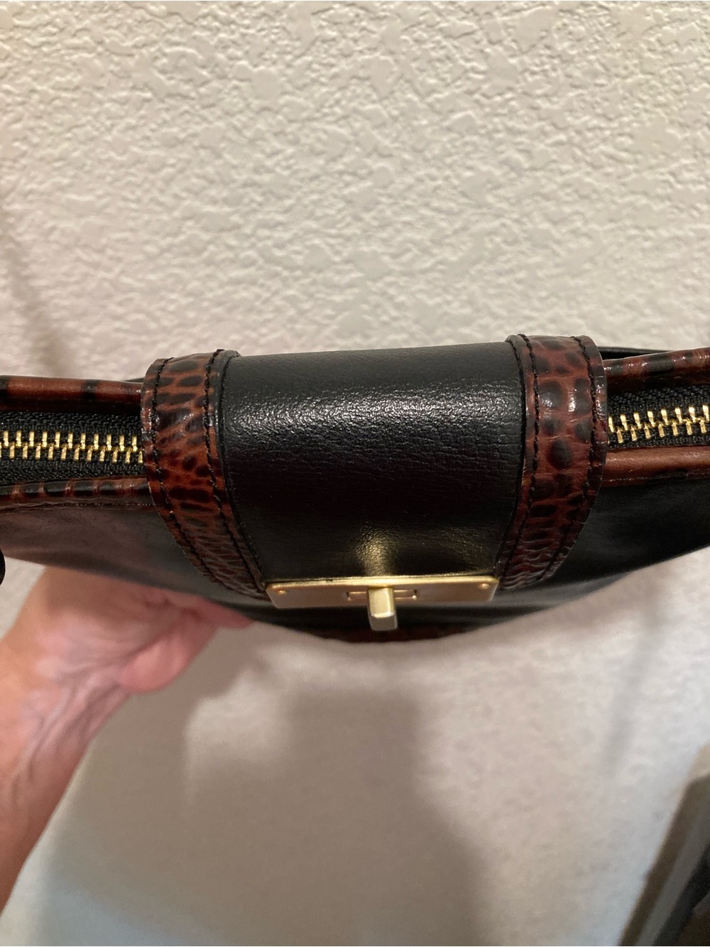 Brahmin Black Leather Crossbody with Brown Croc-Trim - Picture 11 of 12